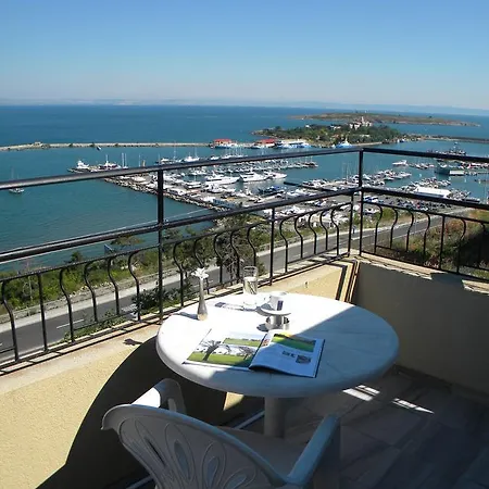 Maggy بيت ضيافة سوزوبول